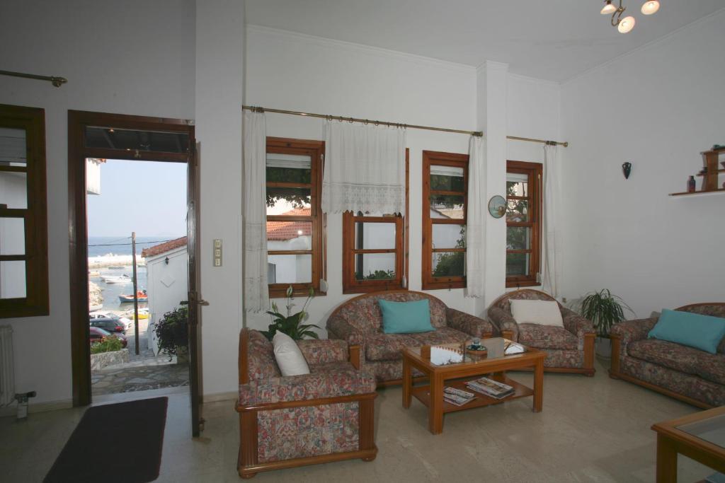 Lemos Hotel Kokkari Extérieur photo